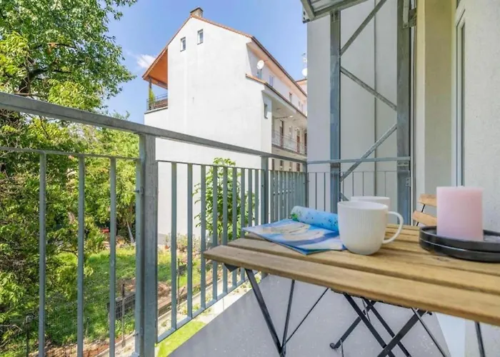 Apartment Novo Balcony Near Train Station *