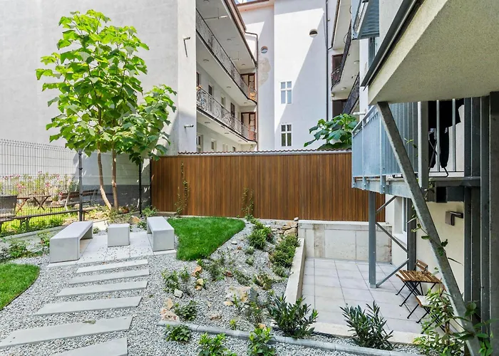 Novo Balcony Near Train Station Bratislava