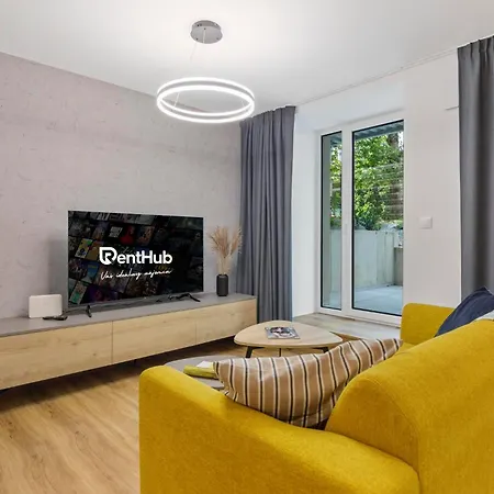 Novo Balcony Near Train Station * Μπρατισλάβα